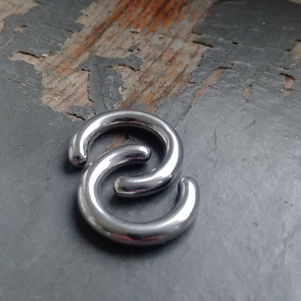 Vintage 90s 8 Gauge Surgical Steel Captive Bead Ring Pair Body Jewelry 1 Rings
